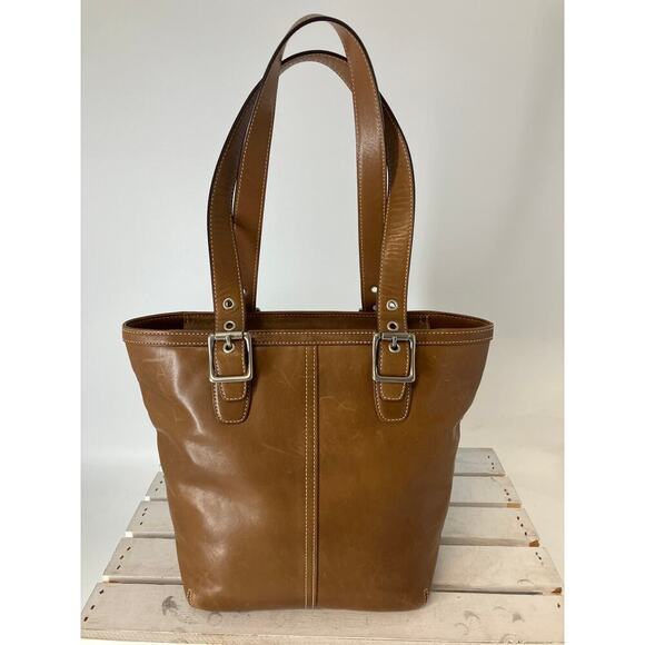 COACH 9572 LARGE BROWN SMOOTH LEATHER SHOULDER BAG - Picture 1 of 17